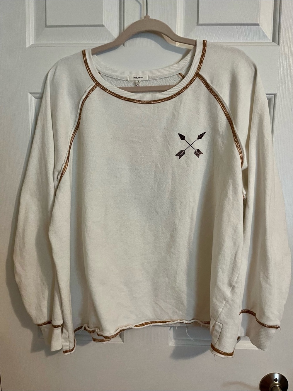 Maurices Cream Crewneck Sweatshirt with Brown Contrast Stitching Size XXL